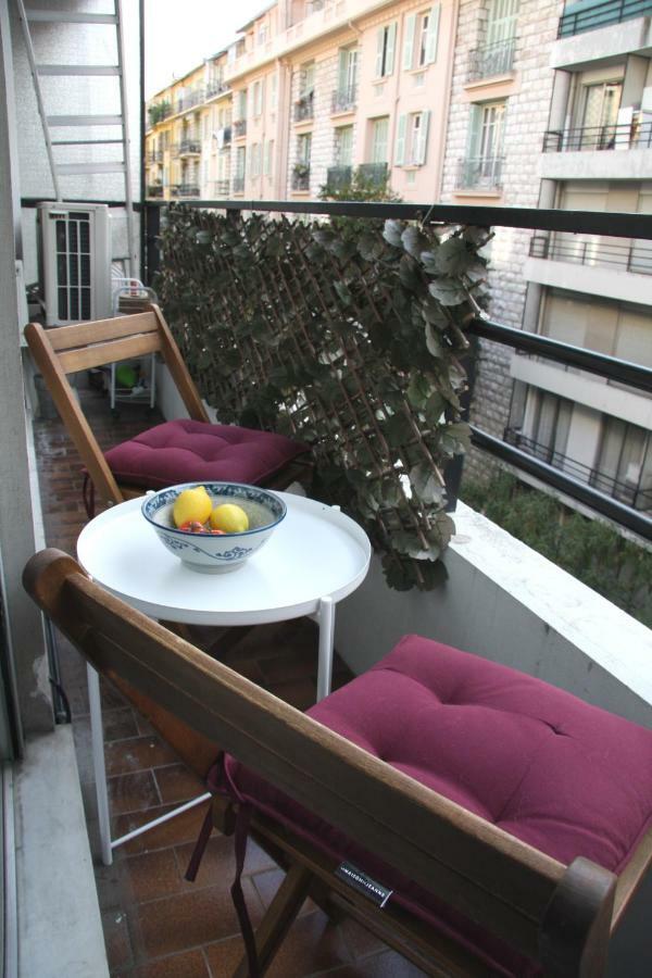Very Central Apartment With Terrace Nizza Esterno foto